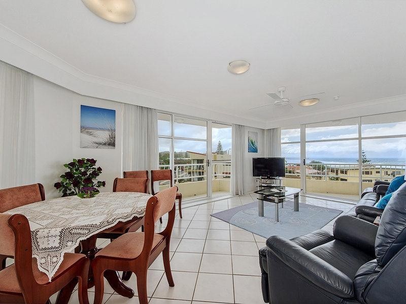 4a/2 Nineteenth Avenue, Palm Beach QLD 4221