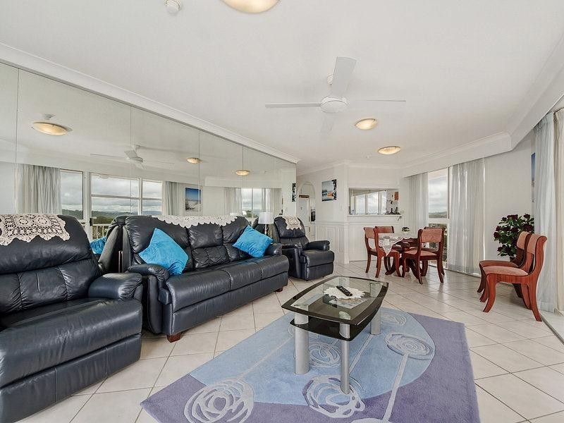 4a/2 Nineteenth Avenue, Palm Beach QLD 4221