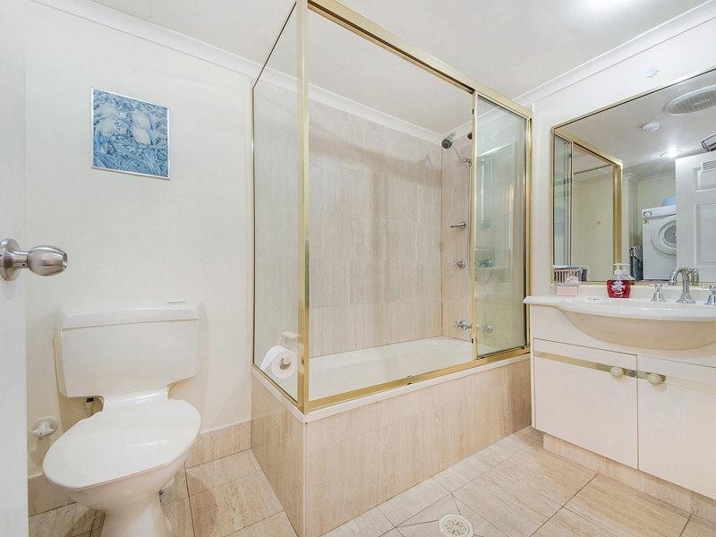 4a/2 Nineteenth Avenue, Palm Beach QLD 4221