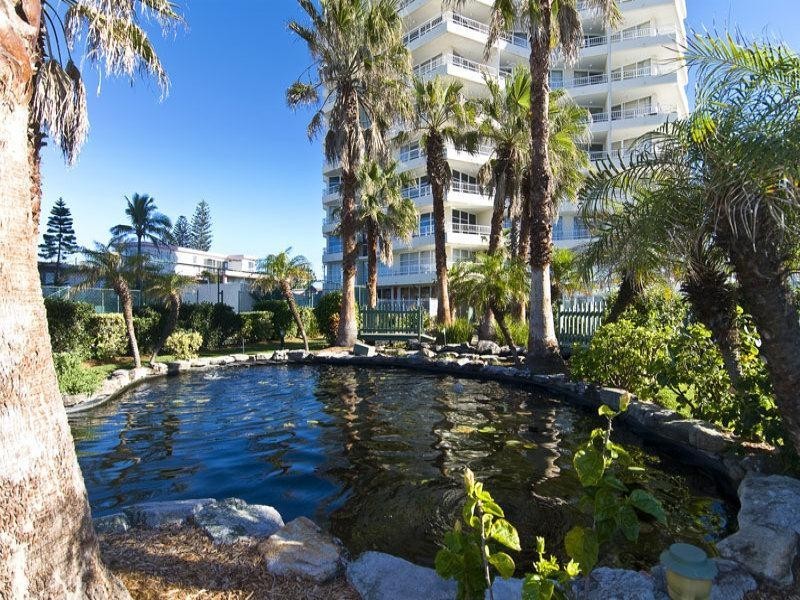 4a/2 Nineteenth Avenue, Palm Beach QLD 4221