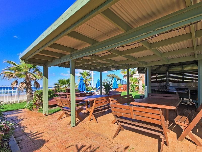4a/2 Nineteenth Avenue, Palm Beach QLD 4221