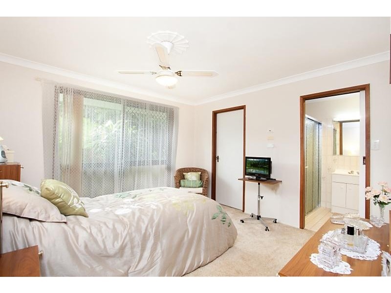 105 K P McGrath Drive, Elanora QLD 4221