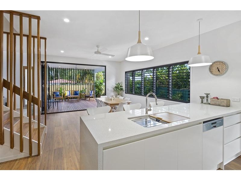 2/7 Boundary  Street, Currumbin Waters QLD 4223