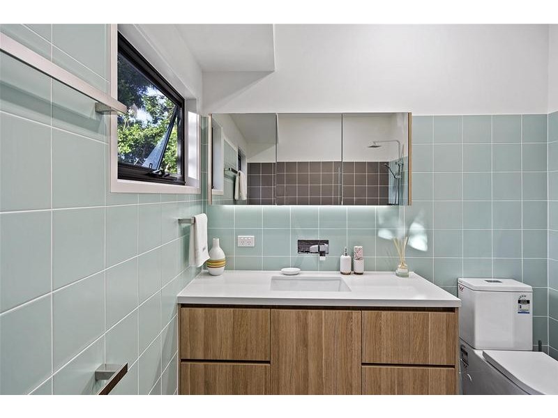 2/7 Boundary  Street, Currumbin Waters QLD 4223