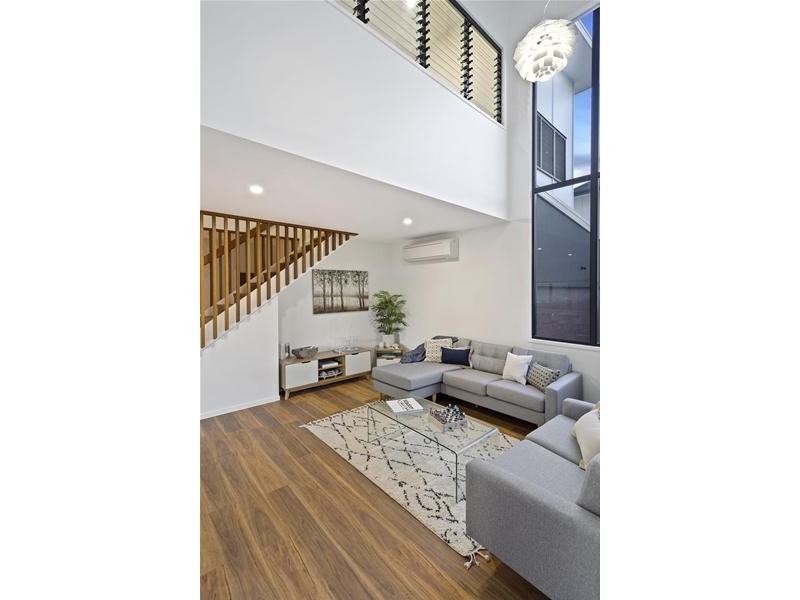 2/7 Boundary  Street, Currumbin Waters QLD 4223