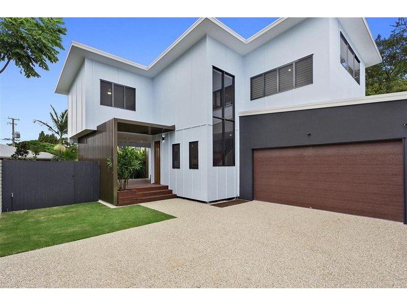 2/7 Boundary  Street, Currumbin Waters QLD 4223