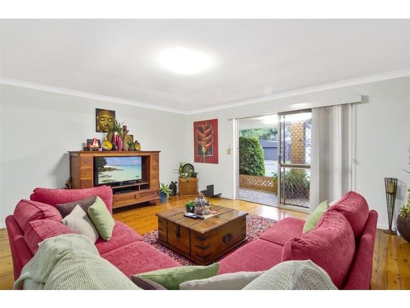 86 Leyte Avenue, Palm Beach QLD 4221