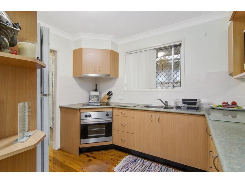 86 Leyte Avenue, Palm Beach QLD 4221