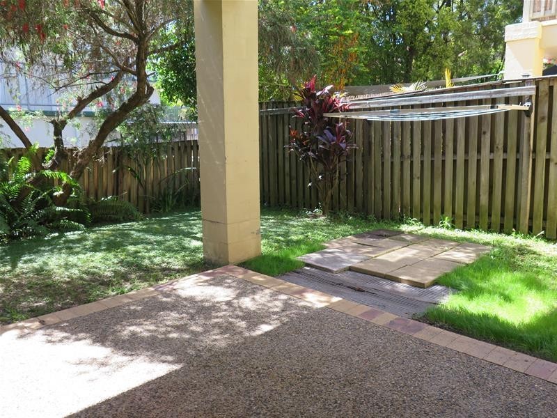 6/283 Nineteenth Avenue, Elanora QLD 4221