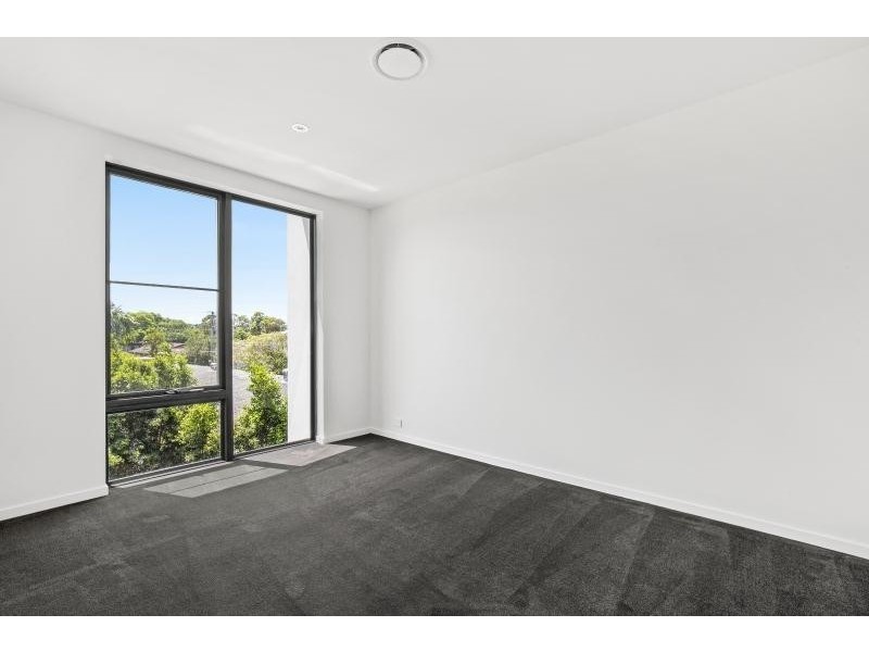 2/15 Magnoli Circuit, Palm Beach QLD 4221