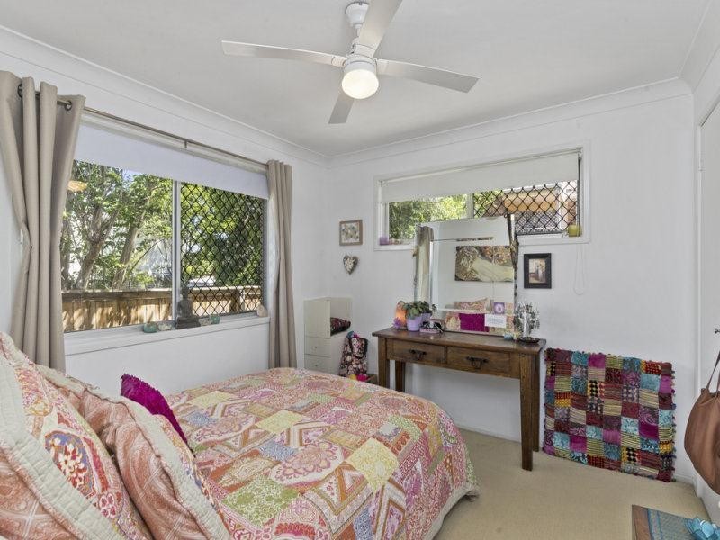 2/400 Cypress North Terrace, Palm Beach QLD 4221