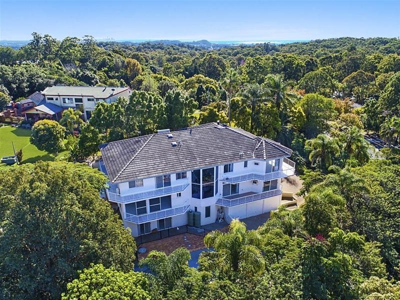 33 Evergreen Drive, Elanora QLD 4221