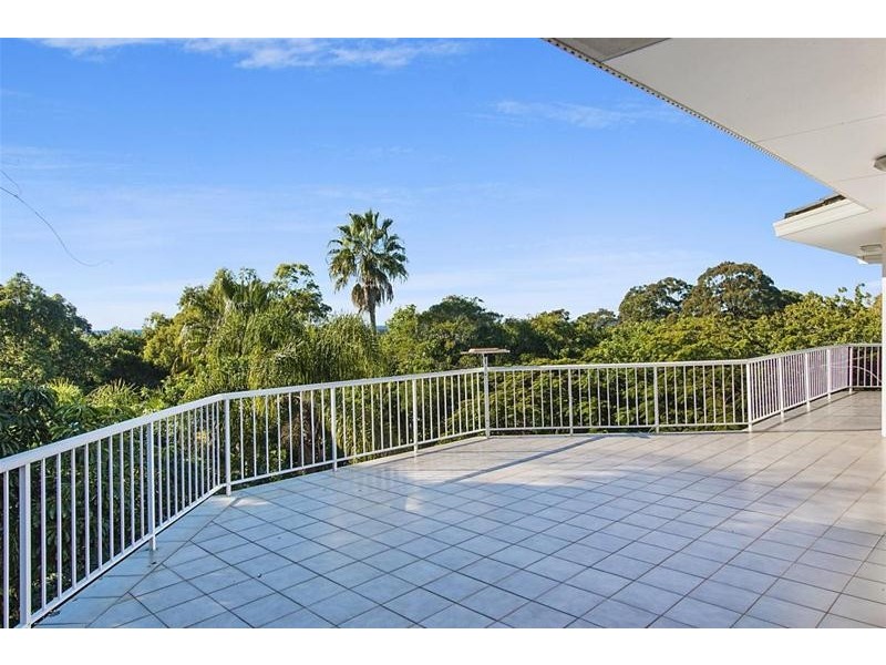 33 Evergreen Drive, Elanora QLD 4221