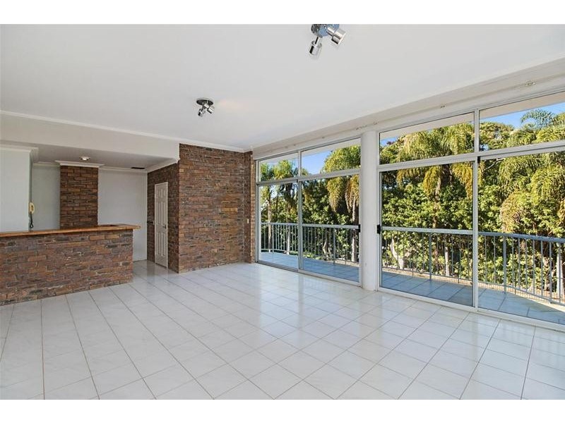 33 Evergreen Drive, Elanora QLD 4221