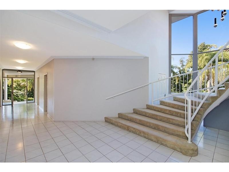 33 Evergreen Drive, Elanora QLD 4221