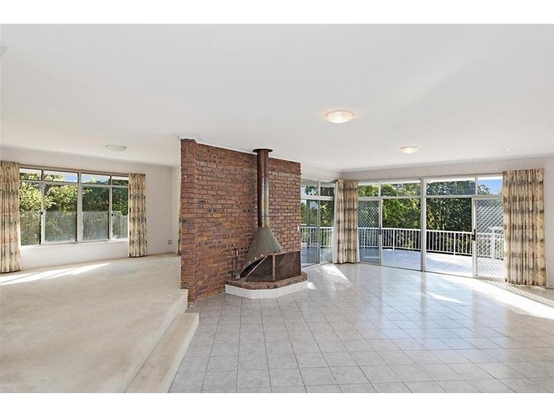 33 Evergreen Drive, Elanora QLD 4221