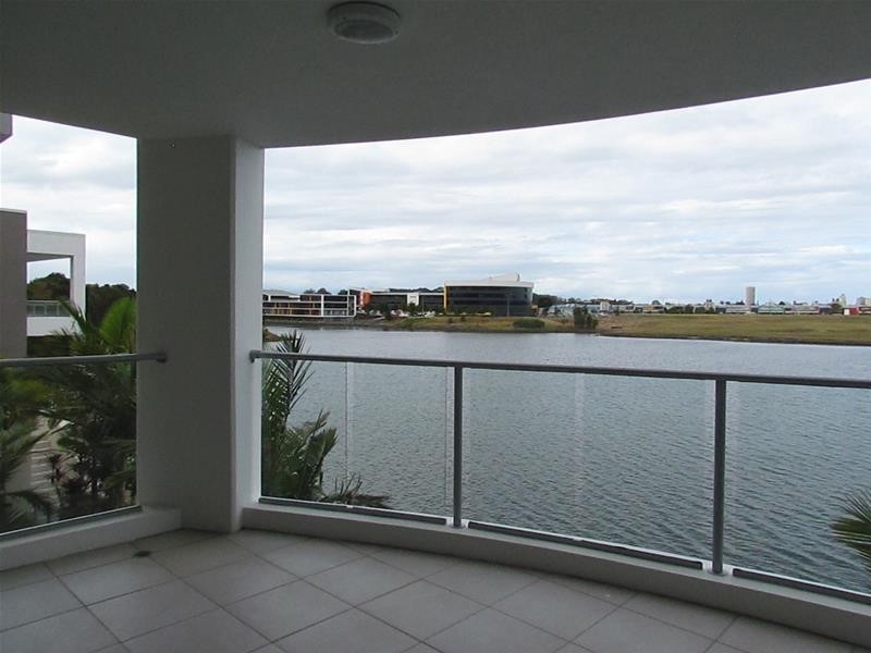 21/255 Varsity Parade, Varsity Lakes QLD 4227