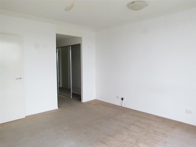 21/255 Varsity Parade, Varsity Lakes QLD 4227