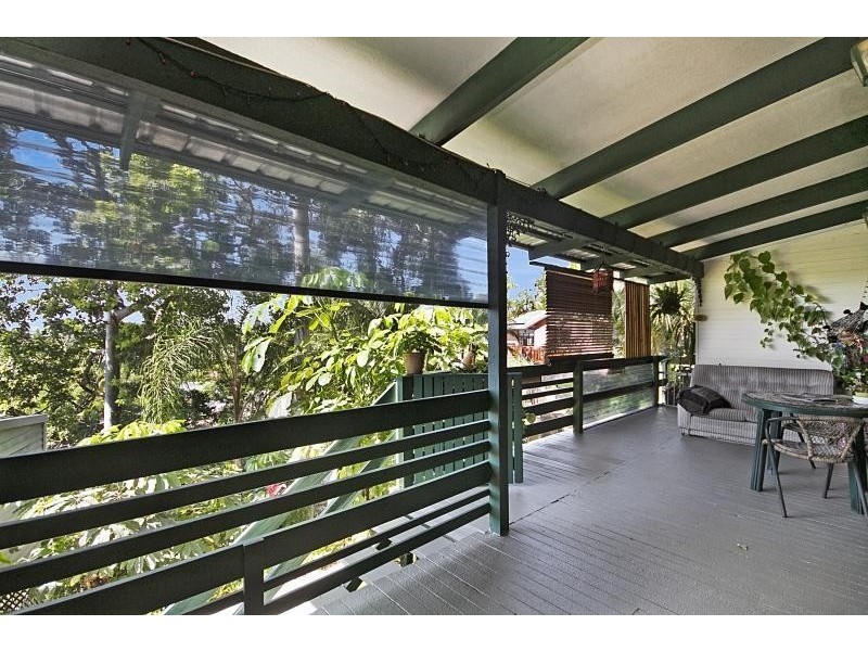 4 Ponderosa Court, Elanora QLD 4221