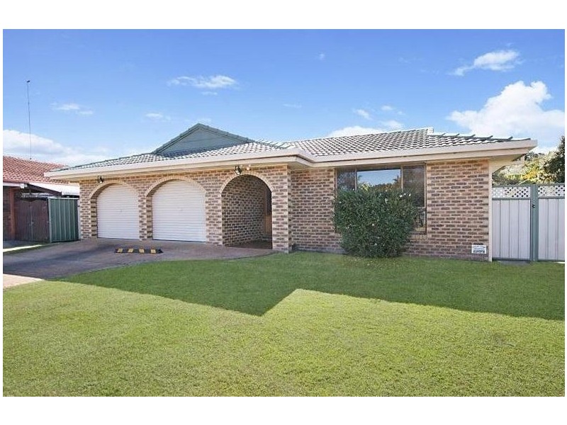 7 Holbrook Way, Elanora QLD 4221