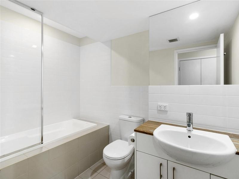 2/523 Gold Coast Highway, Tugun QLD 4224