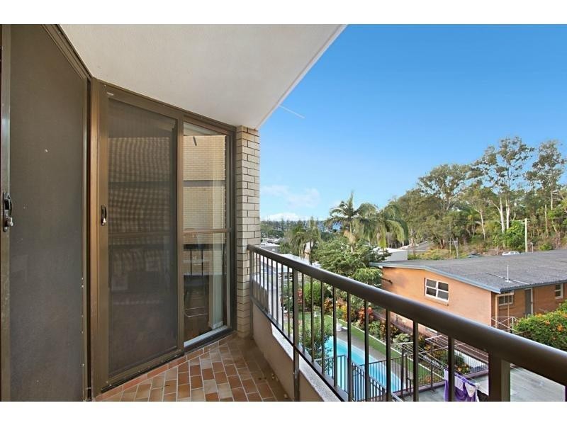 7/5 Hill Avenue, Burleigh Heads QLD 4220
