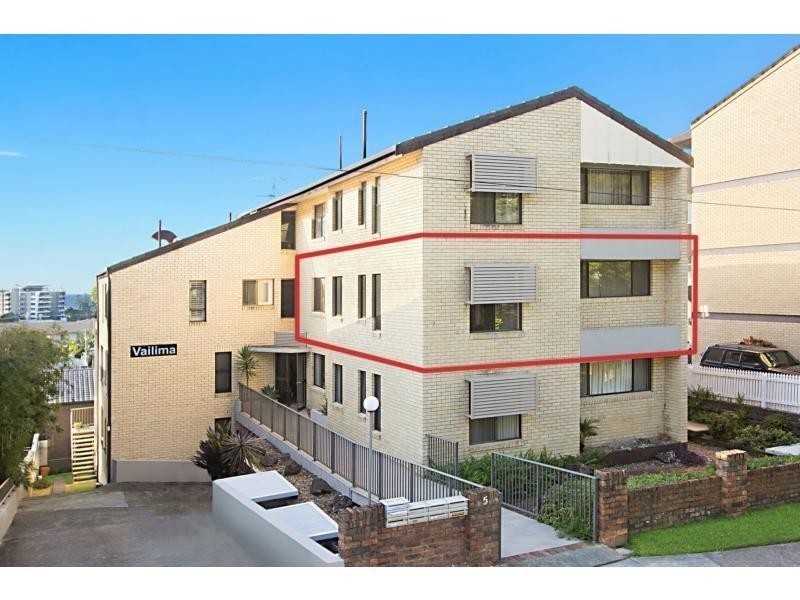 7/5 Hill Avenue, Burleigh Heads QLD 4220