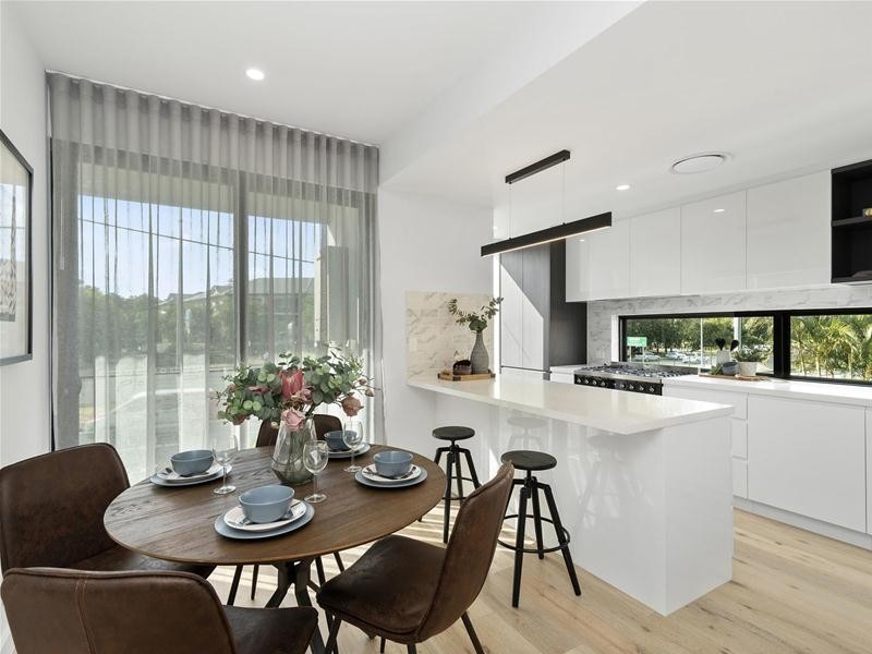 1, 2, 3 & 4/1034 Gold Coast Highway, Palm Beach QLD 4221