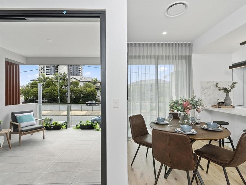 1, 2, 3 & 4/1034 Gold Coast Highway, Palm Beach QLD 4221