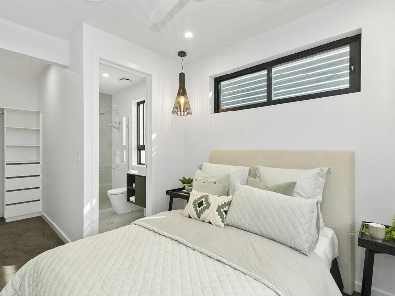 1, 2, 3 & 4/1034 Gold Coast Highway, Palm Beach QLD 4221