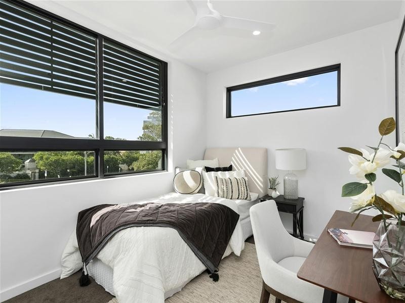 1, 2, 3 & 4/1034 Gold Coast Highway, Palm Beach QLD 4221