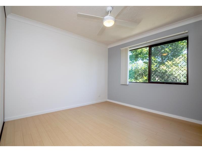 5/8 Twenty Second Avenue, Palm Beach QLD 4221