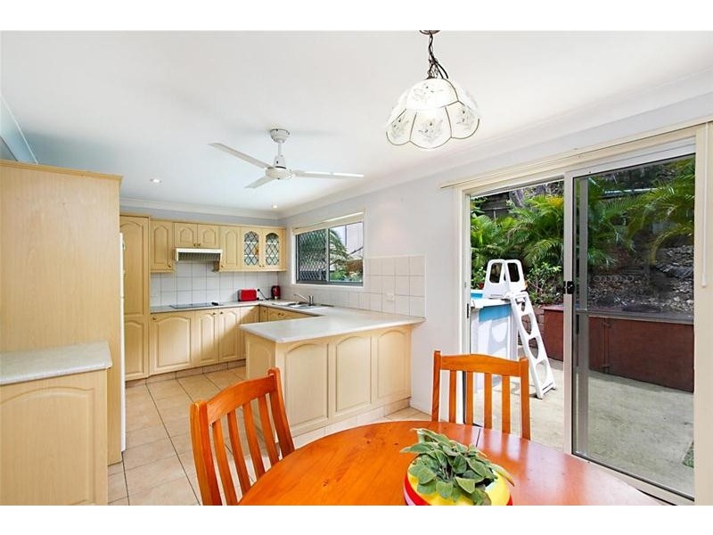 17 Heartwood Avenue, Elanora QLD 4221