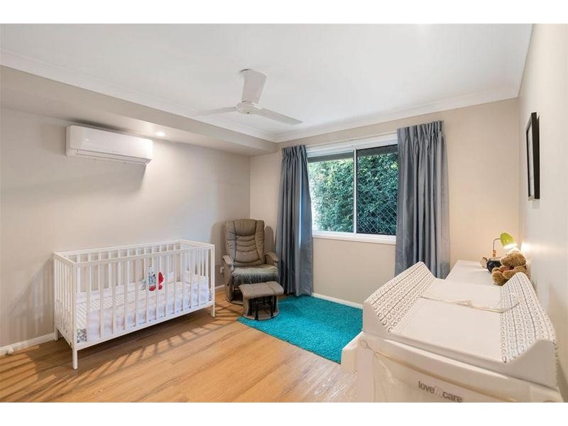 27 Bergamont Street, Elanora QLD 4221