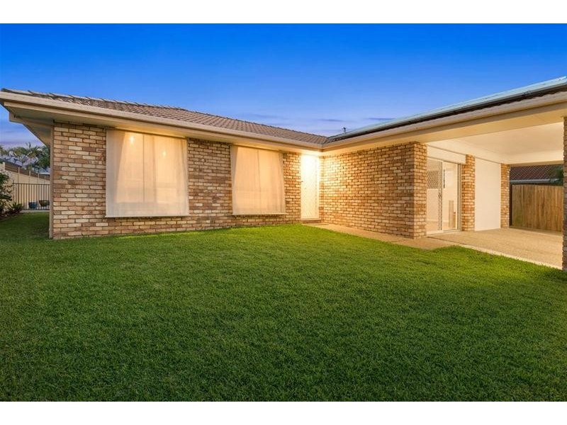 27 Bergamont Street, Elanora QLD 4221