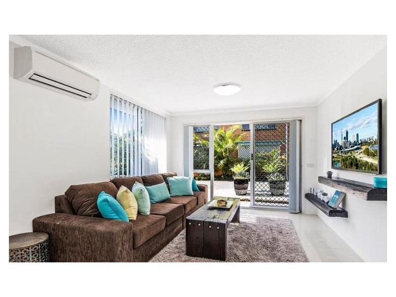 1/20 Mawarra  Street, Palm Beach QLD 4221