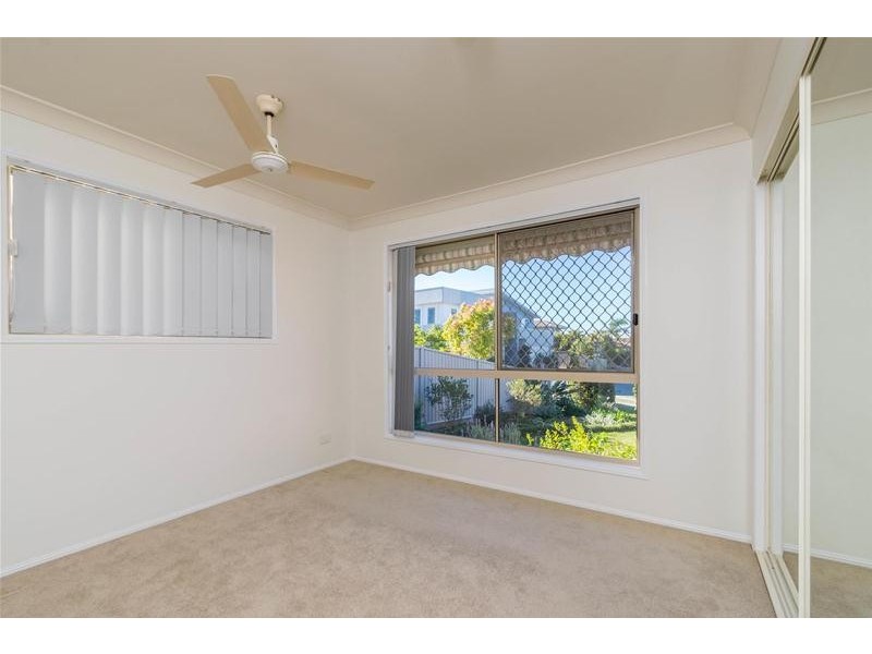 1/68 Galeen Drive, Burleigh Waters QLD 4220