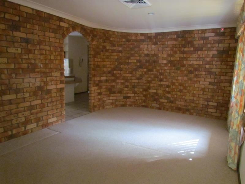 70 Murtha Drive, Elanora QLD 4221