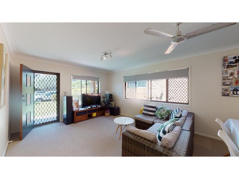 72 Philippine Parade, Palm Beach QLD 4221