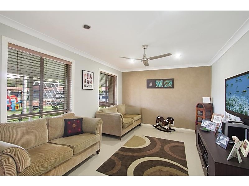 2 Celtis Court, Palm Beach QLD 4221