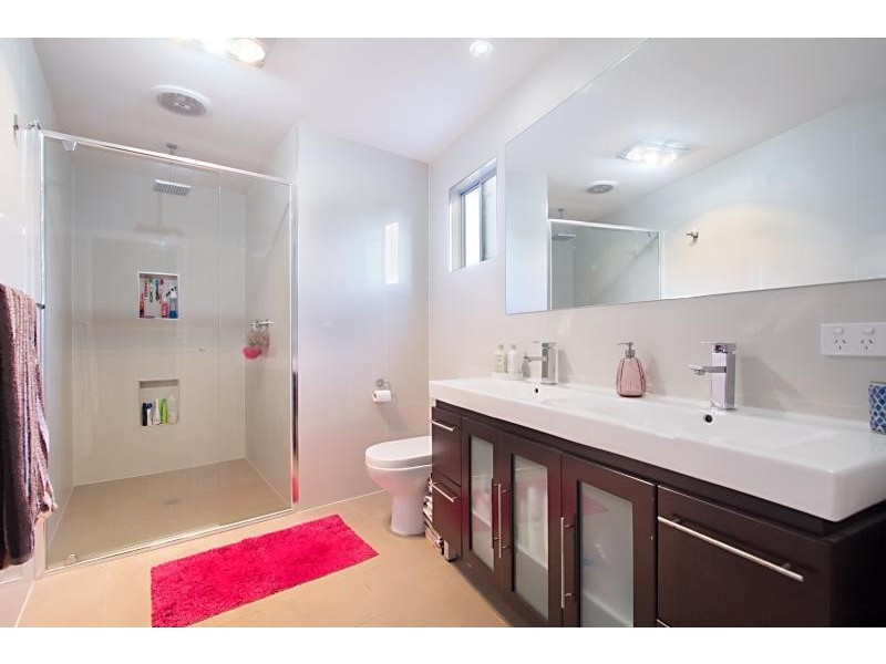 2 Celtis Court, Palm Beach QLD 4221