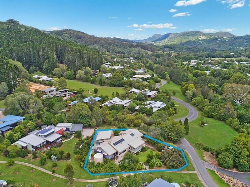 1 Lakeview Place, Currumbin Valley QLD 4223