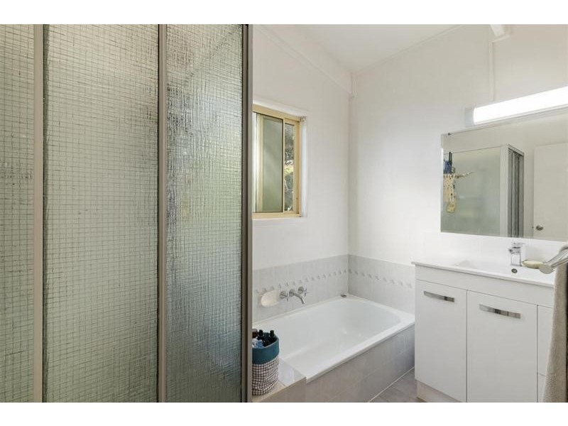 6 Wiluna Court, Elanora QLD 4221