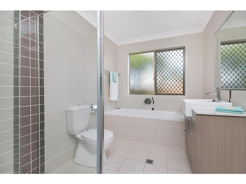 3b Boya Court, Elanora QLD 4221