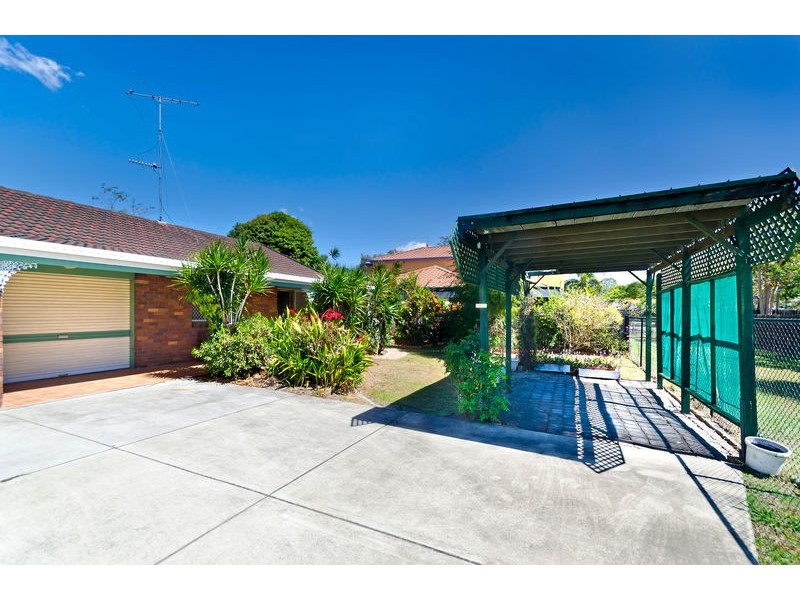 2/14 Leyte Avenue, Palm Beach QLD 4221