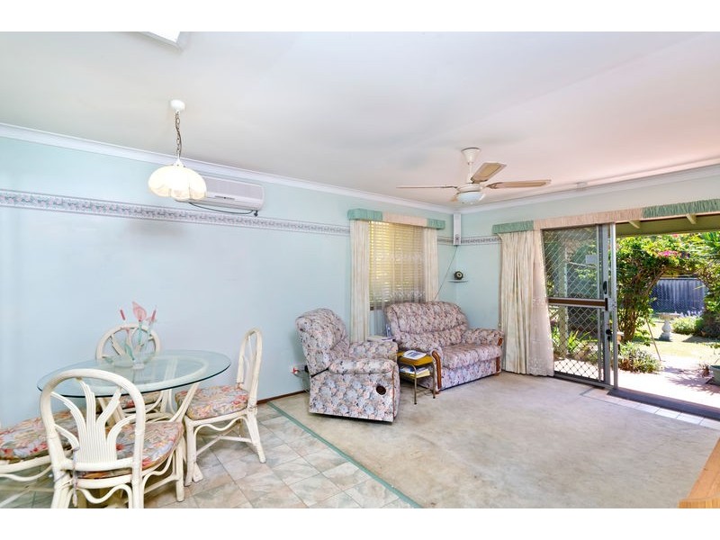 2/14 Leyte Avenue, Palm Beach QLD 4221