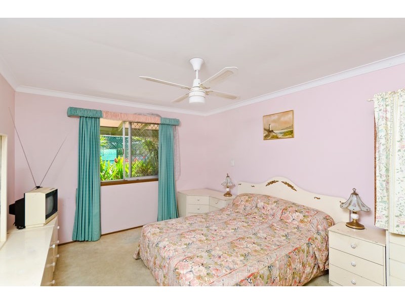 2/14 Leyte Avenue, Palm Beach QLD 4221