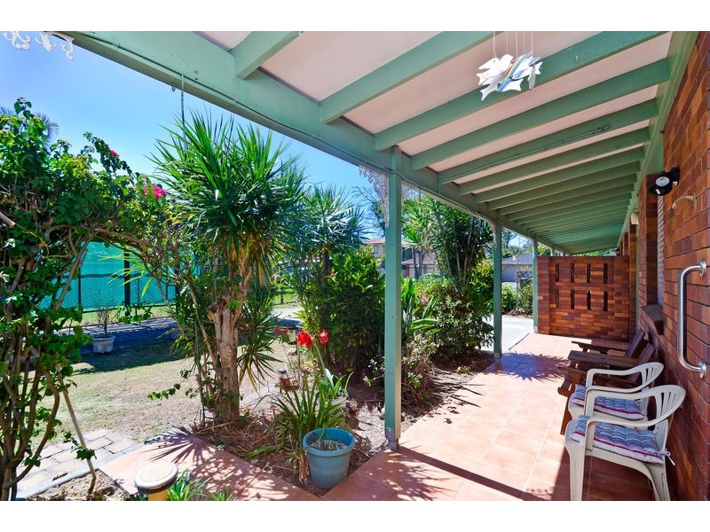 2/14 Leyte Avenue, Palm Beach QLD 4221
