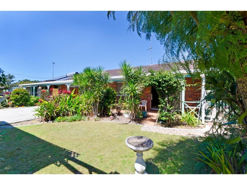 2/14 Leyte Avenue, Palm Beach QLD 4221