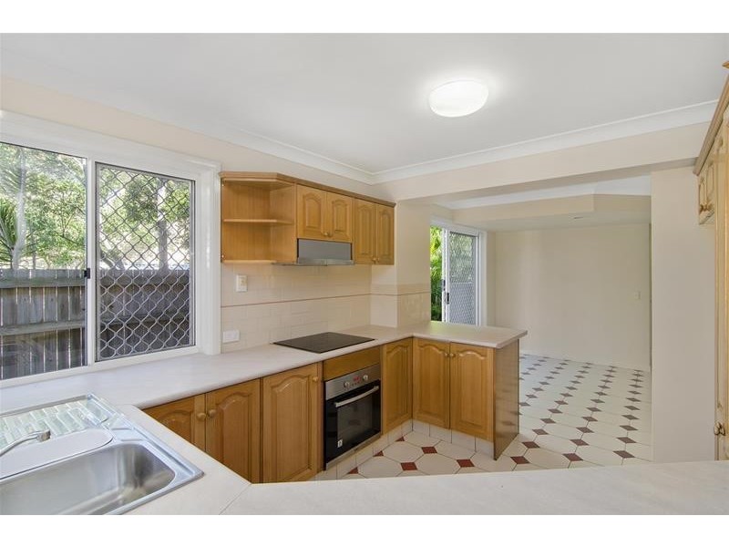 2/46 Tallebudgera Drive, Palm Beach QLD 4221